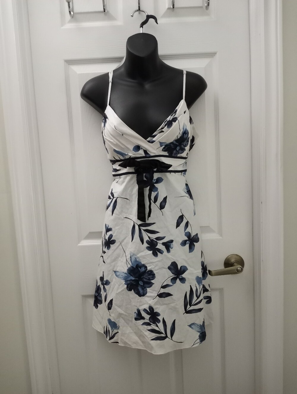JOLIE Dress With Waist Tie